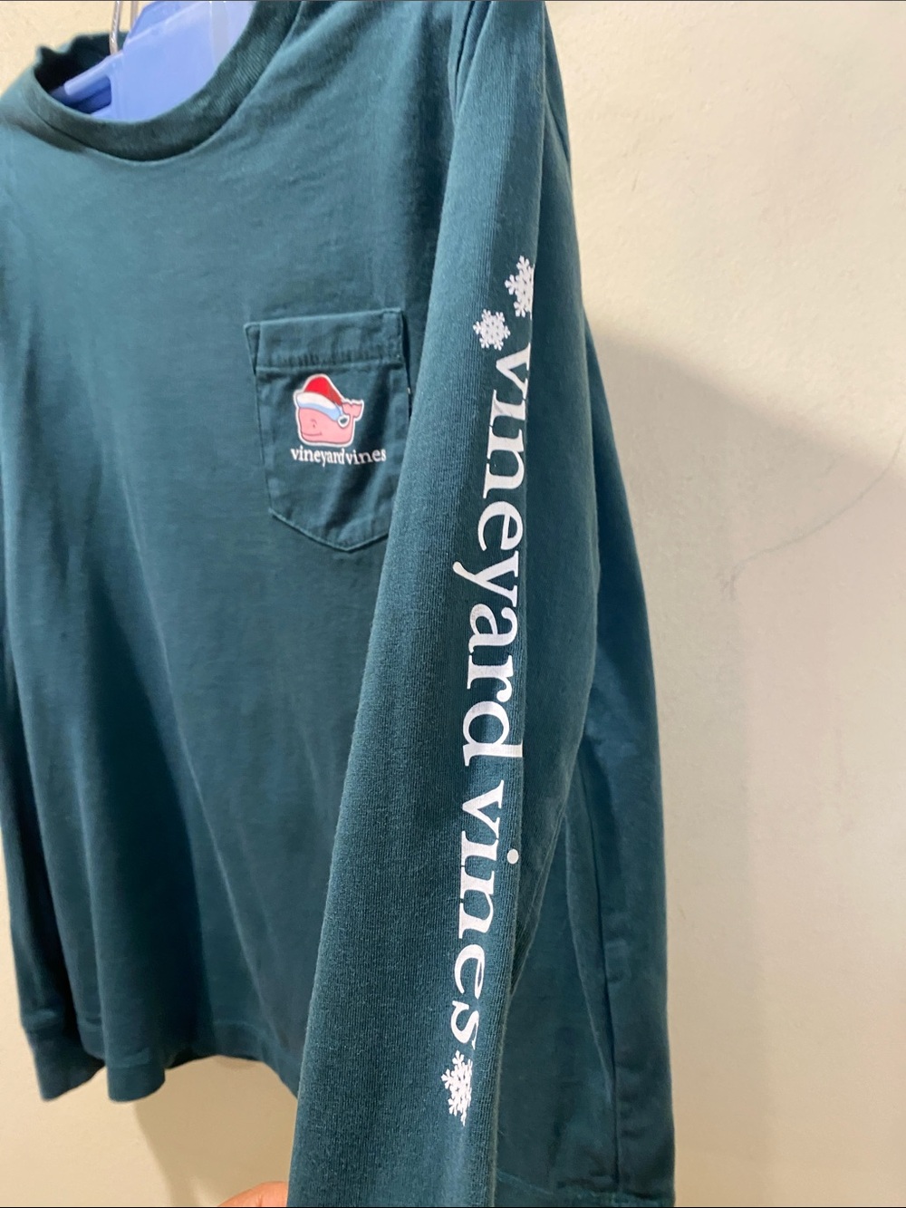 Vineyard Vines Forest Green Long Sleeve Pocket Tee with Holiday Whale Sz.7 - Picture 4 of 8